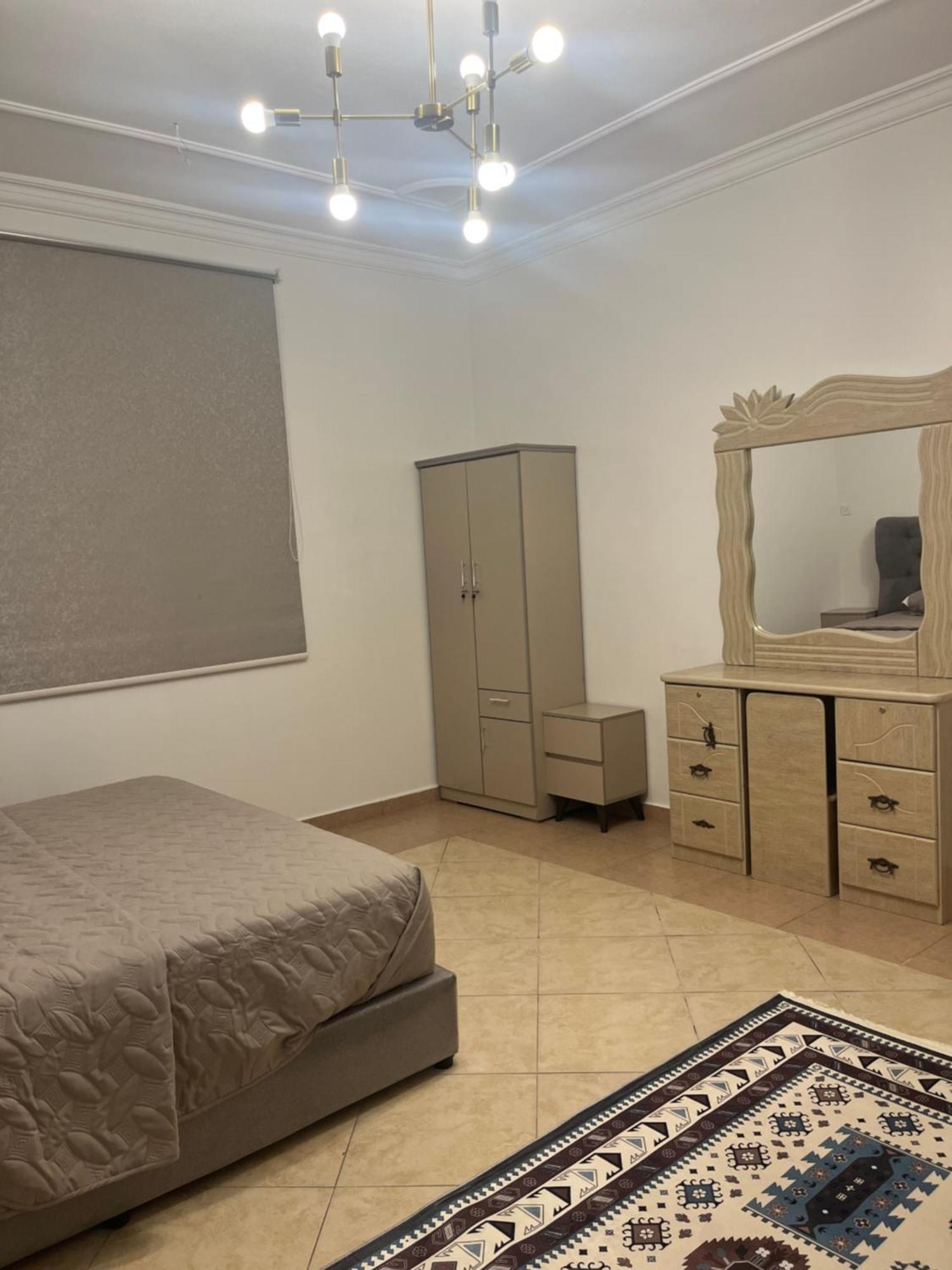 عائلية من أربع غرف نوم ومجلس وصالة ومطبخ Apartemen Riyadh
